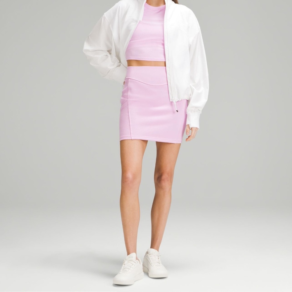 Lululemon HR mini skirt